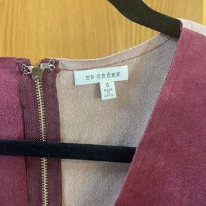 En Creme two tone velvet top